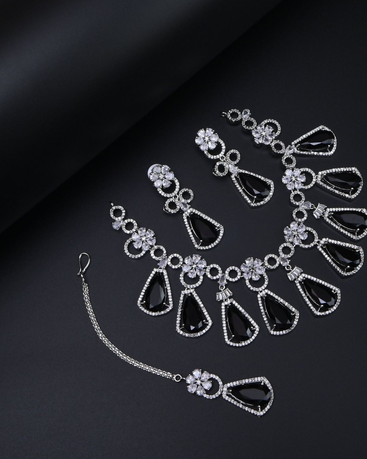 Siyah Zirkon Damla 925 Ayar Gümüş Kolye Küpe Set